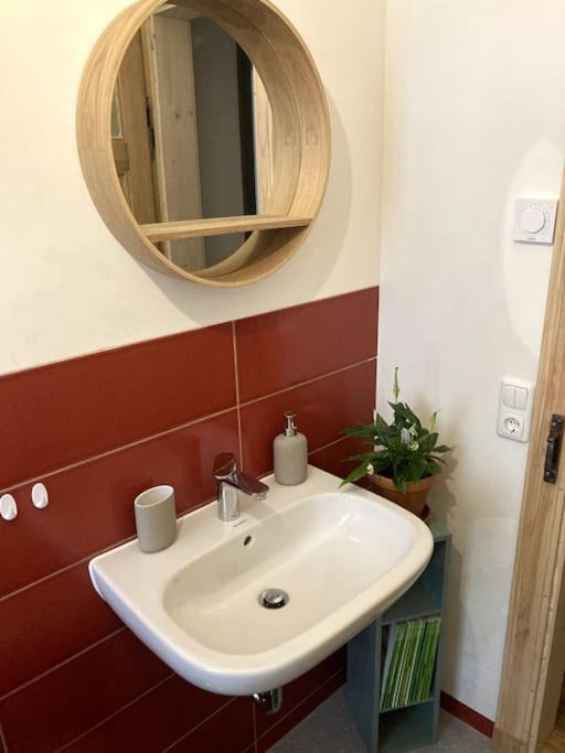 Little Fine Apartment Close To Leipzig ツァイツ エクステリア 写真